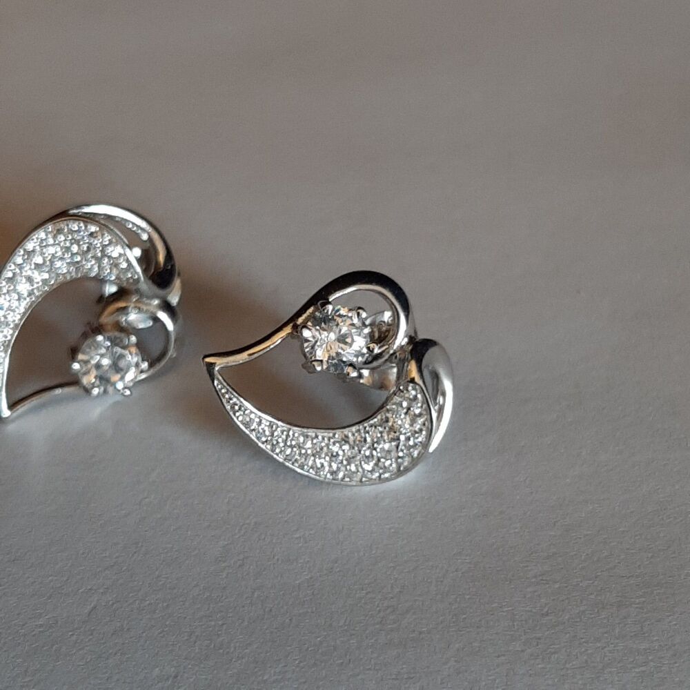 NEW Sterling Silver 925 Micro Pave Cubic Zirconia Studs Awesome Earrings Italy - Picture 4 of 7